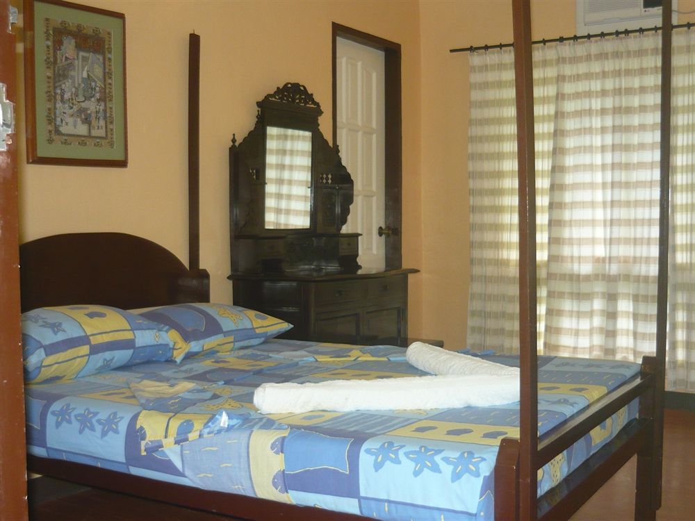 Mangrove Oriental Bed & Breakfast Resort マラパスクア島 エクステリア 写真