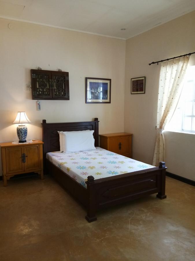 Mangrove Oriental Bed & Breakfast Resort マラパスクア島 エクステリア 写真