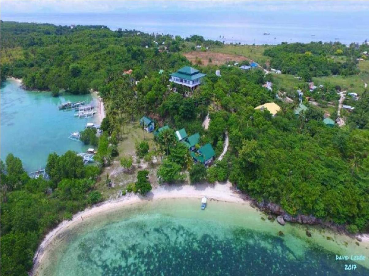 Mangrove Oriental Bed & Breakfast Resort マラパスクア島 エクステリア 写真