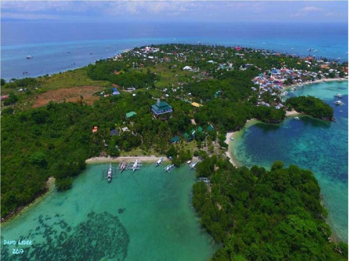 Mangrove Oriental Bed & Breakfast Resort マラパスクア島 エクステリア 写真