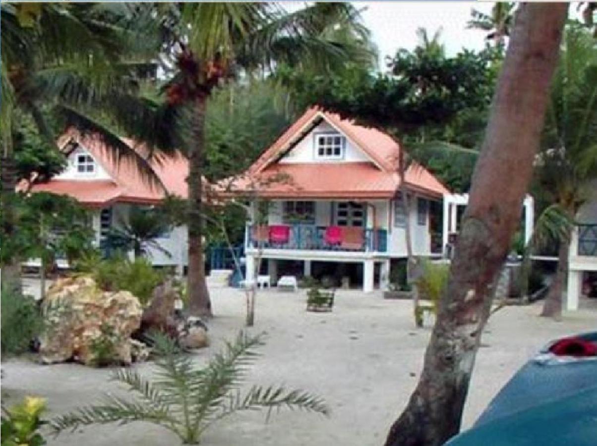 Mangrove Oriental Bed & Breakfast Resort マラパスクア島 エクステリア 写真